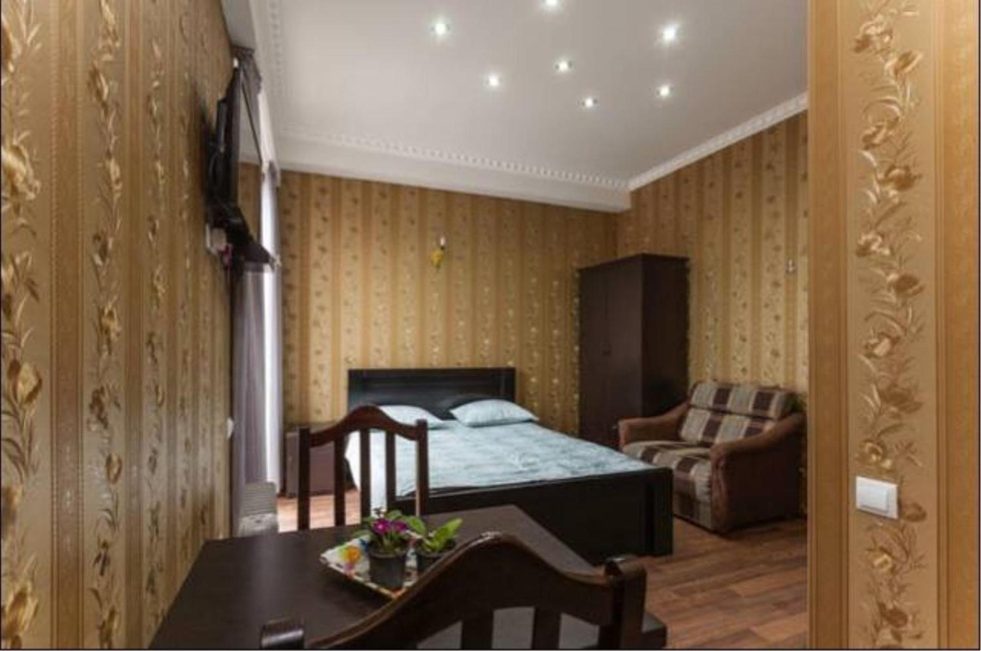 Old Tbilisi Trio Apartments Pokój zdjęcie